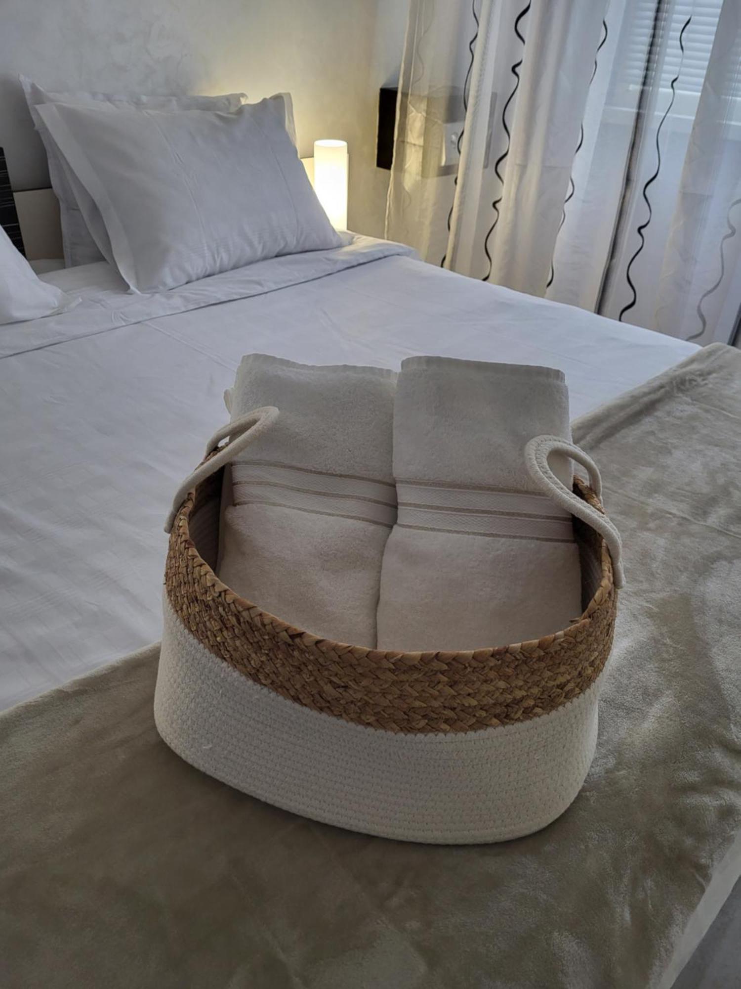 Luny Apartment Ruse Bagian luar foto