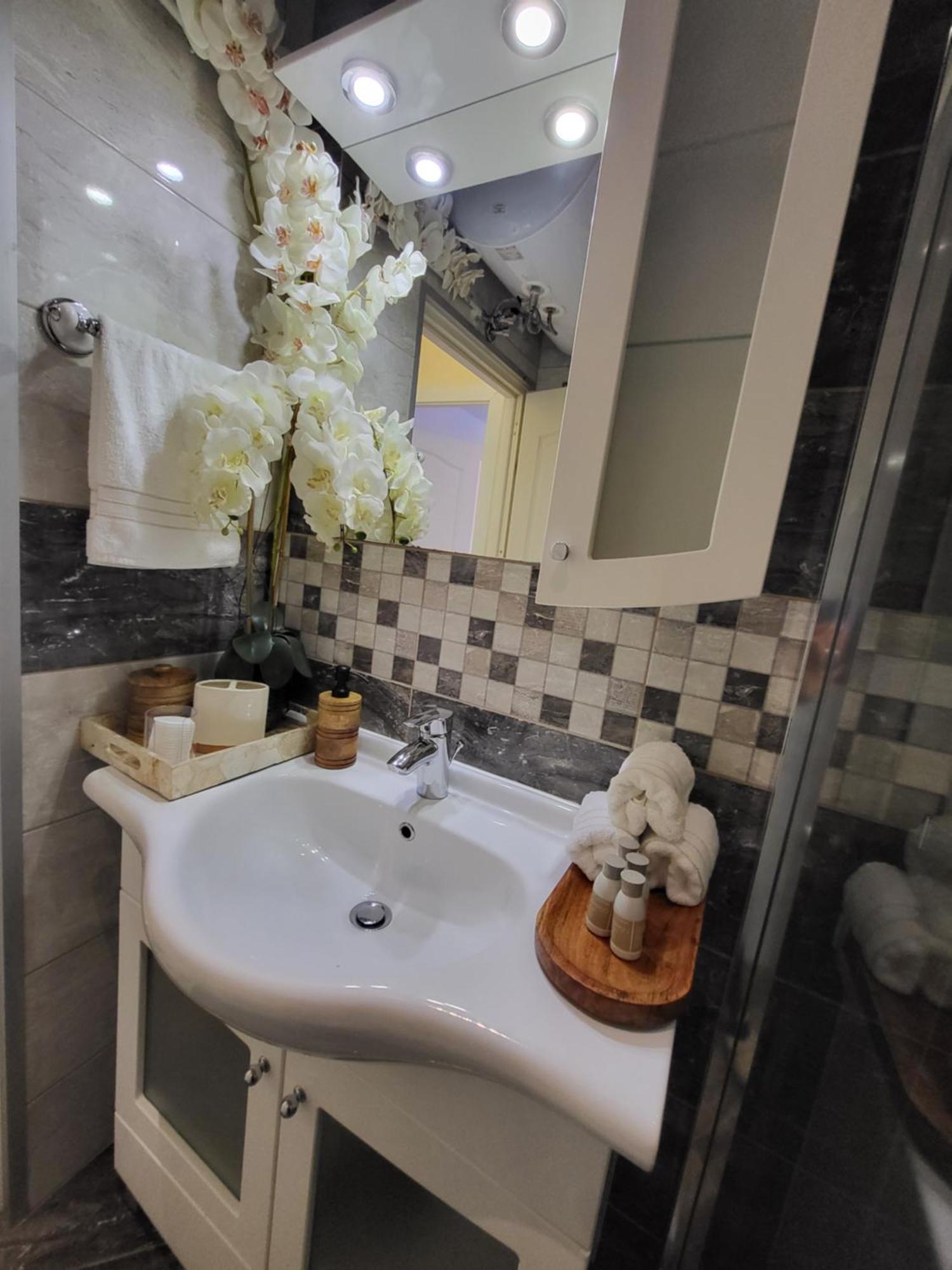 Luny Apartment Ruse Bagian luar foto